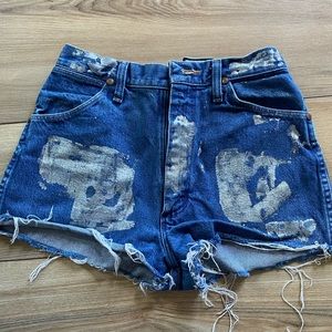 Urban Outfitters Silver Paint Splatter High Waisted Shorts - size 2 (?)